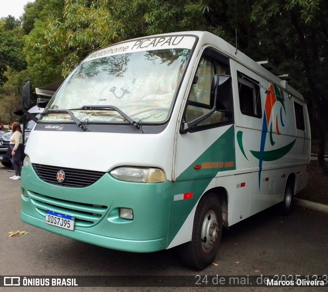 Motorhomes MT7995 na cidade de São Caetano do Sul, São Paulo, Brasil, por Marcos Oliveira. Número da foto: #13167745.