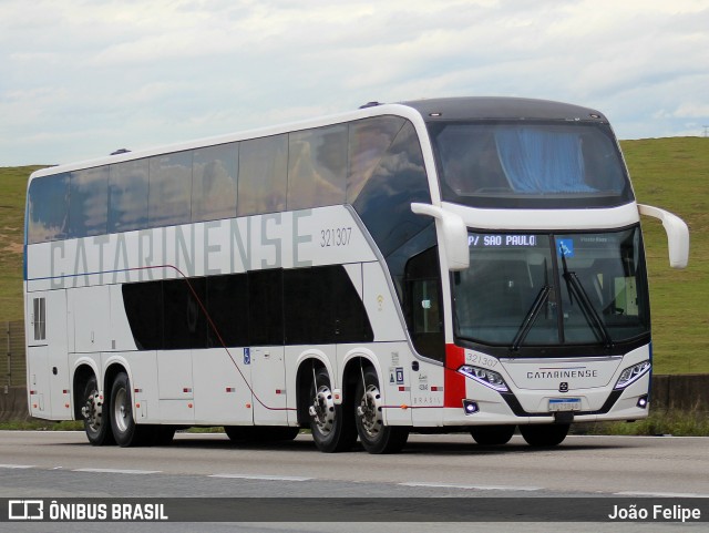 Auto Viação Catarinense 321307 na cidade de Lorena, São Paulo, Brasil, por João Felipe. Número da foto: #13165566.