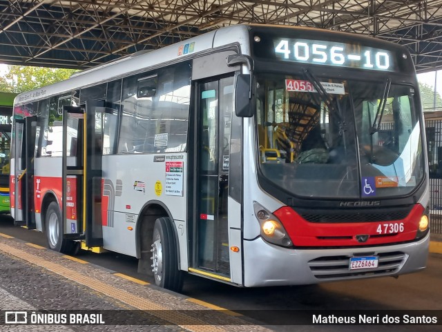 Pêssego Transportes 4 7306 na cidade de São Paulo, São Paulo, Brasil, por Matheus Neri dos Santos. Número da foto: #13171086.