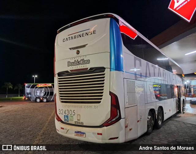 Auto Viação Catarinense 324305 na cidade de Santa Cruz do Rio Pardo, São Paulo, Brasil, por Andre Santos de Moraes. Número da foto: #13169978.