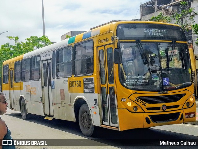 Plataforma Transportes 30750 na cidade de Salvador, Bahia, Brasil, por Matheus Calhau. Número da foto: #13169538.