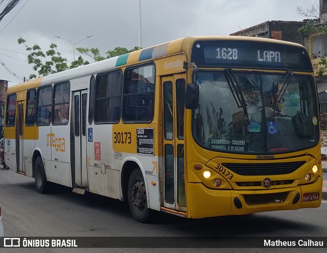 Plataforma Transportes 30173 na cidade de Salvador, Bahia, Brasil, por Matheus Calhau. Número da foto: #13169495.