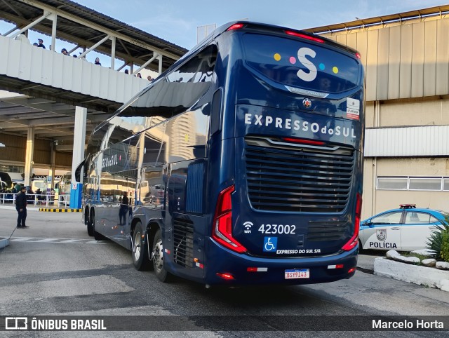 Expresso do Sul 423002 na cidade de Rio de Janeiro, Rio de Janeiro, Brasil, por Marcelo Horta. Número da foto: #13171479.