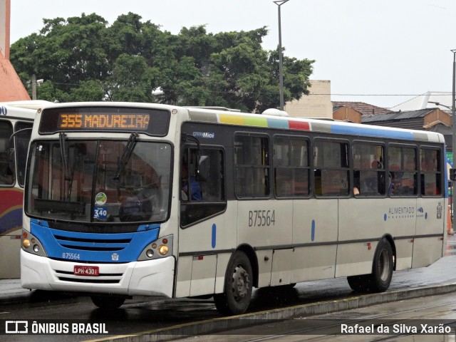 Viação Madureira Candelária B75564 na cidade de Rio de Janeiro, Rio de Janeiro, Brasil, por Rafael da Silva Xarão. Número da foto: #13171661.