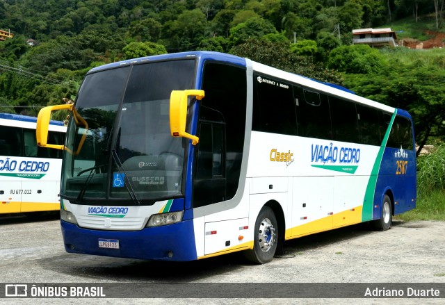 Viação Cedro 2587 na cidade de Areal, Rio de Janeiro, Brasil, por Adriano Duarte. Número da foto: #13171605.