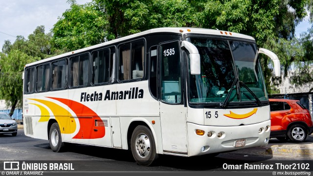 Flecha Amarilla 1585 na cidade de Gustavo A. Madero, Ciudad de México, México, por Omar Ramírez Thor2102. Número da foto: #13172712.