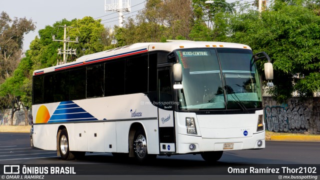 Autobuses Teotihuacan 226 na cidade de Gustavo A. Madero, Ciudad de México, México, por Omar Ramírez Thor2102. Número da foto: #13172699.