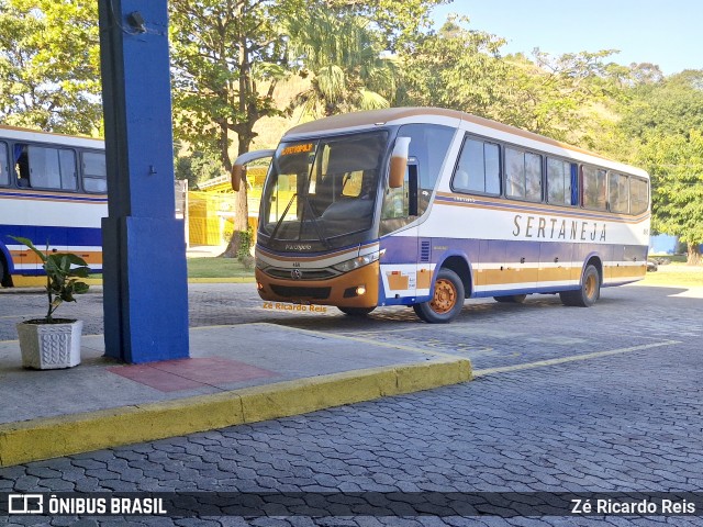 Viação Sertaneja 460 na cidade de Três Rios, Rio de Janeiro, Brasil, por Zé Ricardo Reis. Número da foto: #13171711.