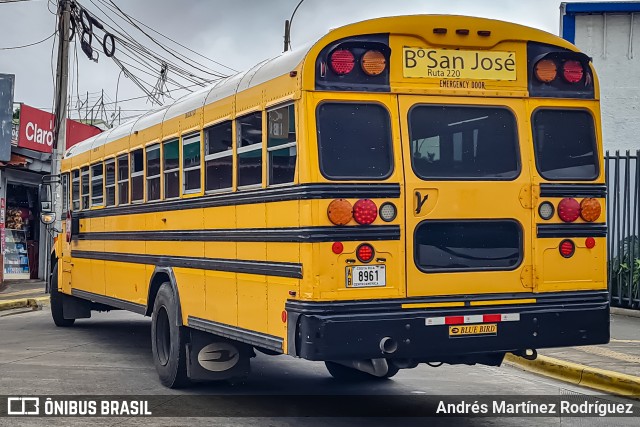 Transportes Filemón Villalobos 00 na cidade de Alajuela, Alajuela, Costa Rica, por Andrés Martínez Rodríguez. Número da foto: #13172518.