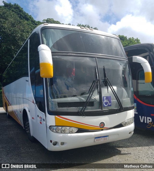 Ônibus Particulares  na cidade de Camaçari, Bahia, Brasil, por Matheus Calhau. Número da foto: #13173468.