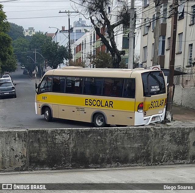 Escolares 887 na cidade de Porto Alegre, Rio Grande do Sul, Brasil, por Diego Soares. Número da foto: #13175840.