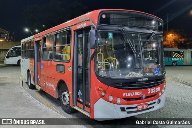 Expresso Luziense > Territorial Com. Part. e Empreendimentos 30369 na cidade de Belo Horizonte, Minas Gerais, Brasil, por Gabriel Costa Guimarães. Número da foto: #13175341.