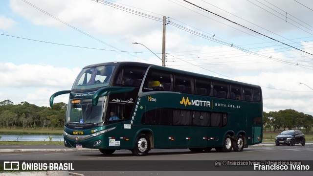 Viação Motta 19003 na cidade de Assis, São Paulo, Brasil, por Francisco Ivano. Número da foto: #13177452.