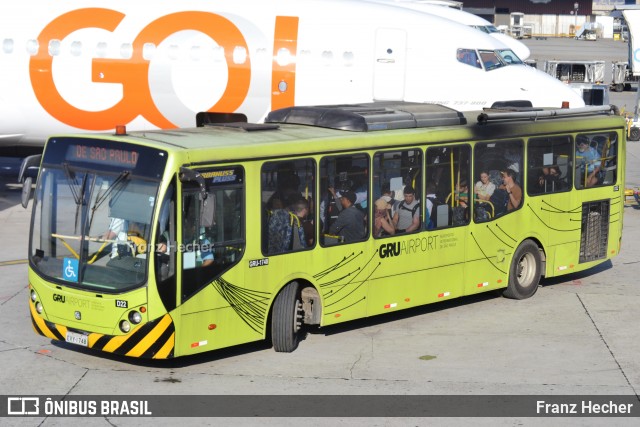 GRU Airport - Aeroporto Internacional de Guarulhos D22 na cidade de Guarulhos, São Paulo, Brasil, por Franz Hecher. Número da foto: #13176203.