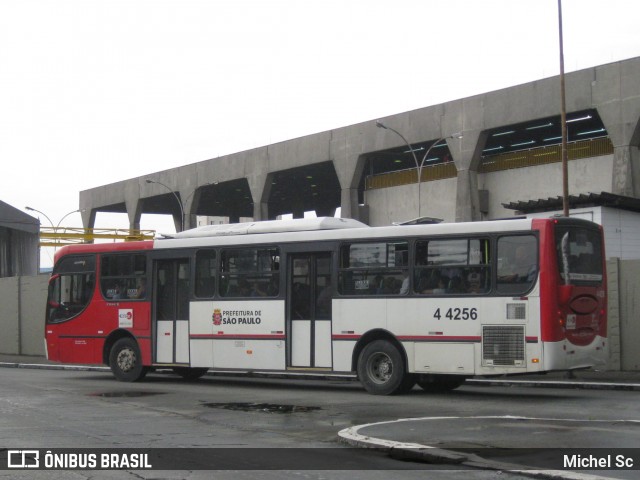 Nova Aliança  4 > Empresa de Transportes Novo Horizonte 4 4256 na cidade de São Paulo, São Paulo, Brasil, por Michel Sc. Número da foto: #13177811.