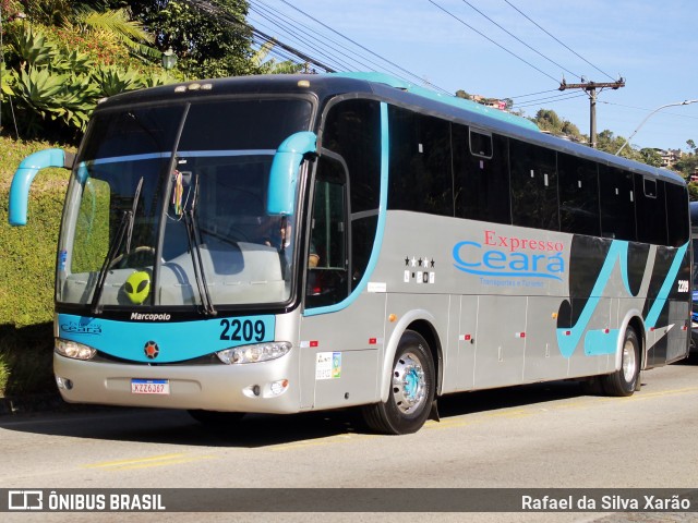 Expresso Ceará 2209 na cidade de Petrópolis, Rio de Janeiro, Brasil, por Rafael da Silva Xarão. Número da foto: #13176799.