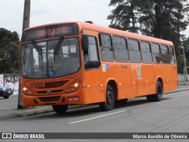 Expresso Azul 17052 na cidade de Pinhais, Paraná, Brasil, por Marco Aurélio de Oliveira. Número da foto: #13177951.