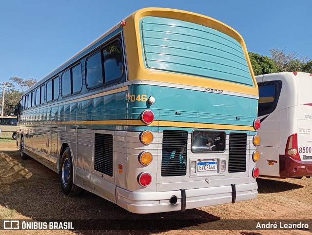 Ônibus Particulares 7046 na cidade de Artur Nogueira, São Paulo, Brasil, por André Leandro. Número da foto: #13100677.