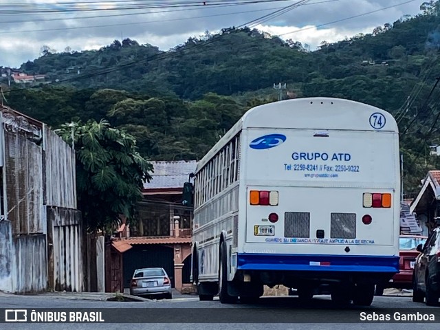 ATD - AutoTransportes Desamparados 74 na cidade de Aserrí, Aserrí, San José, Costa Rica, por Sebas Gamboa. Número da foto: #13099348.