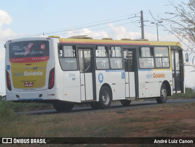 HP Transportes Coletivos 20044 na cidade de Goiânia, Goiás, Brasil, por André Luiz Canon. Número da foto: #13101852.