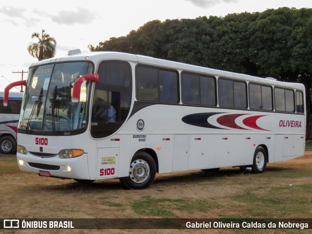 Viação Oliveira 5100 na cidade de Artur Nogueira, São Paulo, Brasil, por Gabriel Oliveira Caldas da Nobrega. Número da foto: #13100894.
