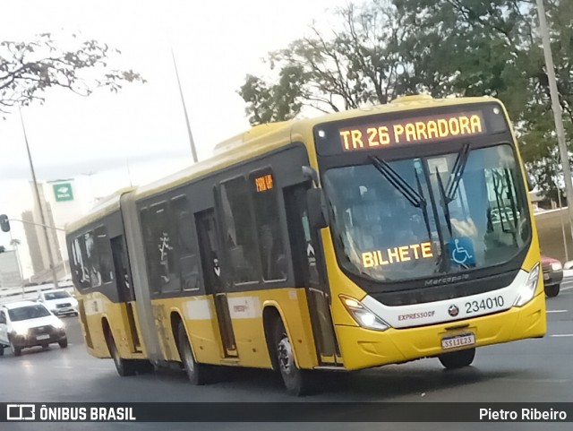 Viação Pioneira 234010 na cidade de Brasília, Distrito Federal, Brasil, por Pietro Ribeiro. Número da foto: #13099760.