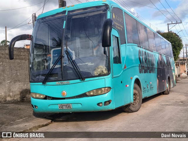 Ônibus Particulares 1646 na cidade de Mucuri, Bahia, Brasil, por Davi Novais. Número da foto: #13102200.