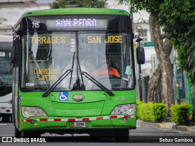 Autotransportes Raro 715 na cidade de San José, San José, Costa Rica, por Sebas Gamboa. Número da foto: #13180187.