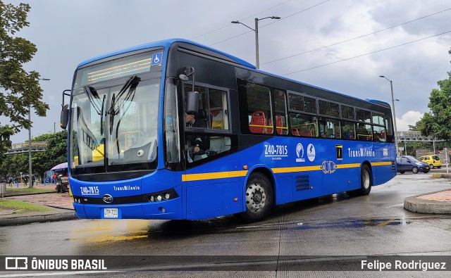 Este és Mi Bus Z40-7815 na cidade de Bogotá, Colômbia, por Felipe Rodriguez. Número da foto: #13178380.