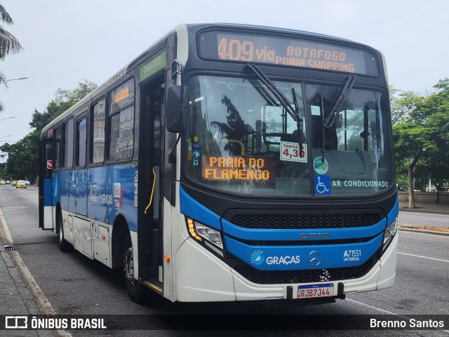 Viação Nossa Senhora das Graças A71551 na cidade de Rio de Janeiro, Rio de Janeiro, Brasil, por Brenno Santos. Número da foto: #13102450.