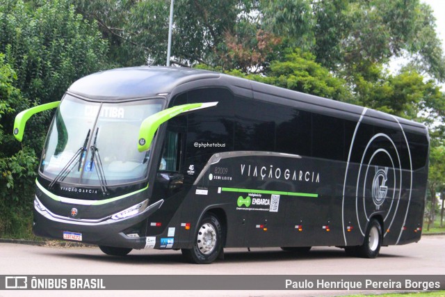 Viação Garcia 82009 na cidade de Curitiba, Paraná, Brasil, por Paulo Henrique Pereira Borges. Número da foto: #13105014.