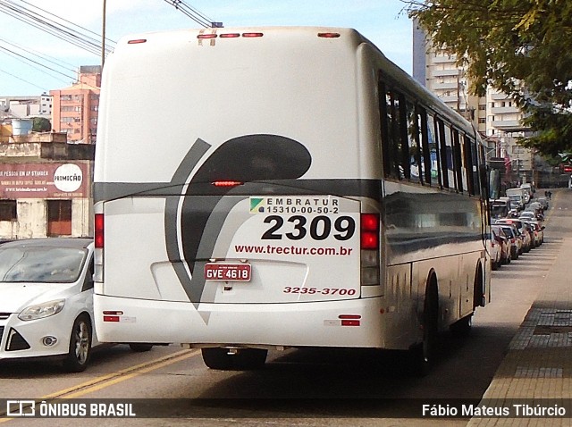 Trectur 2309 na cidade de Três Corações, Minas Gerais, Brasil, por Fábio Mateus Tibúrcio. Número da foto: #13102690.