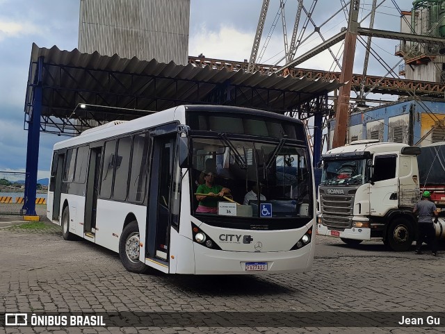 City Transporte Urbano Intermodal - Guarujá 7013 na cidade de Santos, São Paulo, Brasil, por Jean Gu. Número da foto: #13103107.