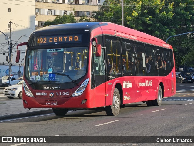 Auto Lotação Ingá 1.1.045 na cidade de Niterói, Rio de Janeiro, Brasil, por Cleiton Linhares. Número da foto: #13103631.