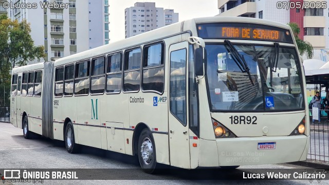 Viação Santo Ângelo 18R92 na cidade de Curitiba, Paraná, Brasil, por Lucas Weber Calizario. Número da foto: #13103407.