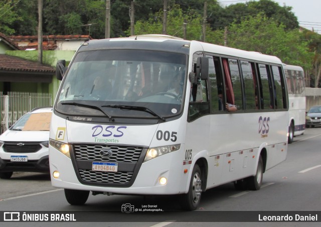 DSS Transportes 005 na cidade de Aparecida, São Paulo, Brasil, por Leonardo Daniel. Número da foto: #13104148.