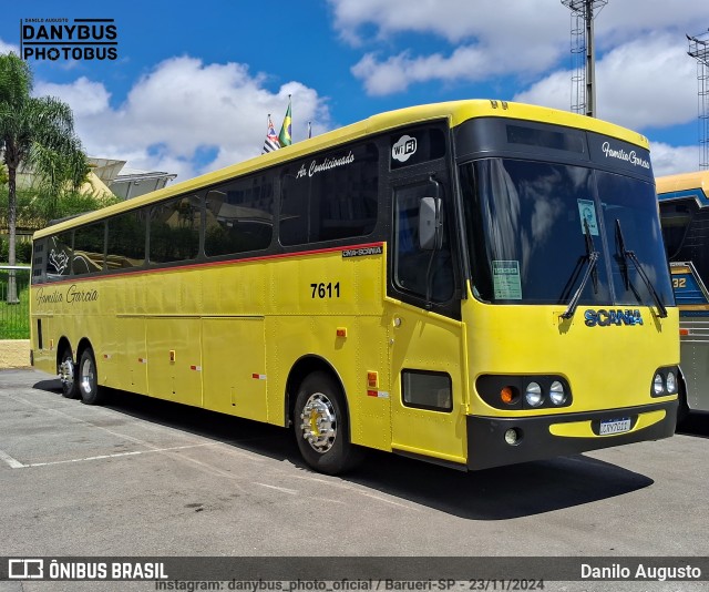 Ônibus Particulares 7611 na cidade de Barueri, São Paulo, Brasil, por Danilo Augusto. Número da foto: #13102417.