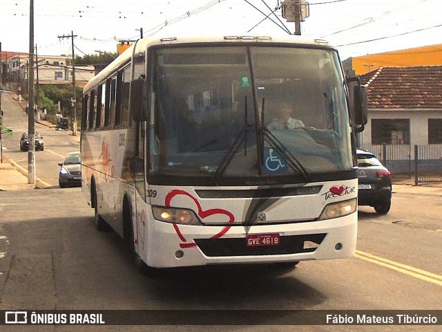 Trectur 2309 na cidade de Três Corações, Minas Gerais, Brasil, por Fábio Mateus Tibúrcio. Número da foto: #13102689.