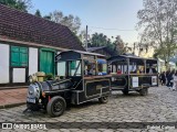 Ônibus Particulares 1951 na cidade de Ivoti, Rio Grande do Sul, Brasil, por Gabriel Cafruni. Número da foto: #:id.