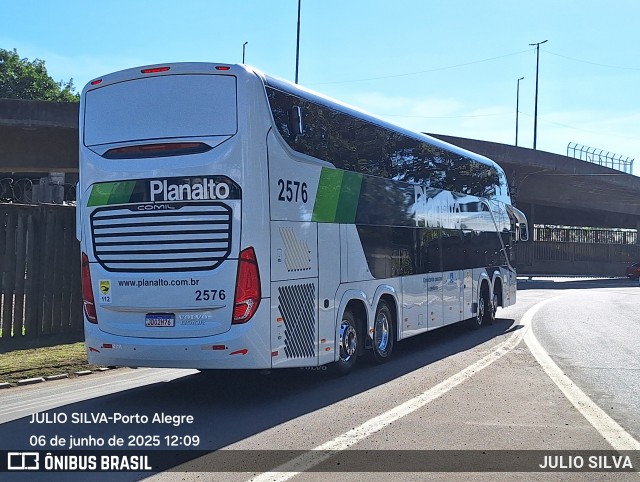 Planalto Transportes 2576 na cidade de Porto Alegre, Rio Grande do Sul, Brasil, por JULIO SILVA. Número da foto: #13108744.
