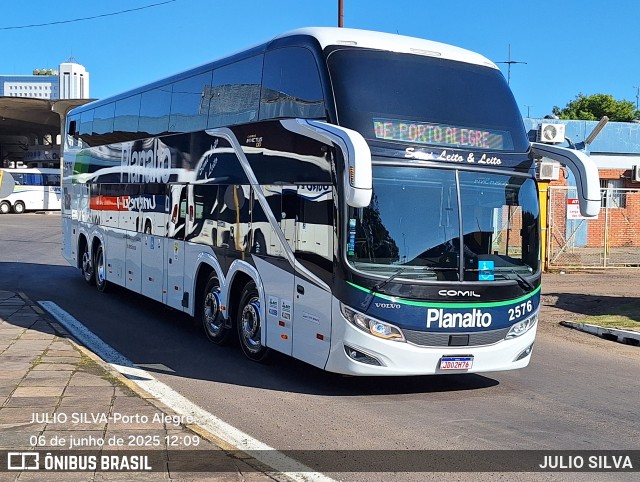 Planalto Transportes 2576 na cidade de Porto Alegre, Rio Grande do Sul, Brasil, por JULIO SILVA. Número da foto: #13108746.