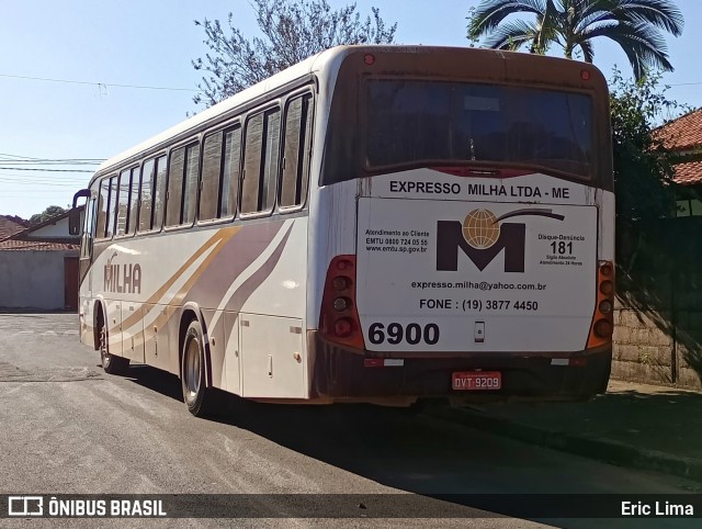 Milha 6900 na cidade de Mogi Mirim, São Paulo, Brasil, por Eric Lima. Número da foto: #13110331.