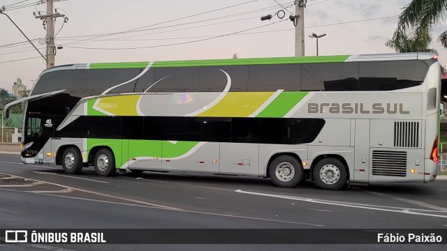 Brasil Sul Linhas Rodoviárias 3700 na cidade de Londrina, Paraná, Brasil, por Fábio Paixão. Número da foto: #13110176.
