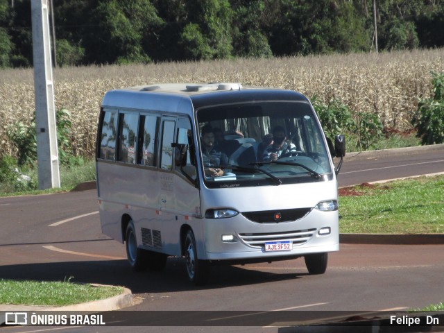 Ônibus Particulares 3F52 na cidade de Cascavel, Paraná, Brasil, por Felipe  Dn. Número da foto: #13112645.