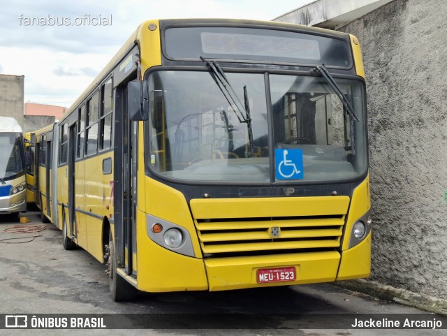 Sucata e Desmanches 10801 na cidade de Osasco, São Paulo, Brasil, por Jackeline Arcanjo. Número da foto: #13111506.
