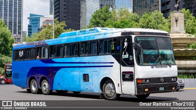 Autobuses sin identificación - Mexico 103 na cidade de Cuauhtémoc, Ciudad de México, México, por Omar Ramírez Thor2102. Número da foto: #13111612.