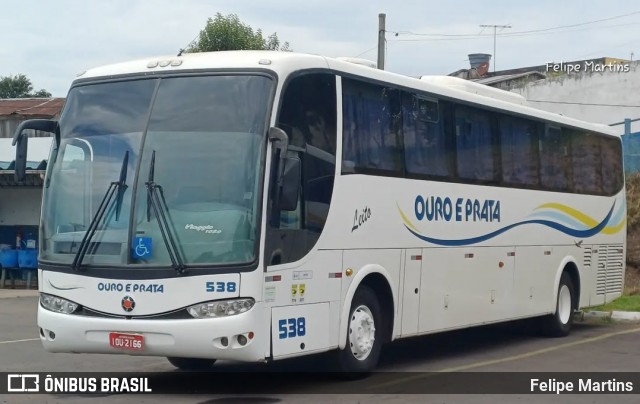 Viação Ouro e Prata 538 na cidade de Santana do Livramento, Rio Grande do Sul, Brasil, por Felipe Martins. Número da foto: #13110802.
