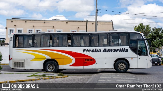 Flecha Amarilla 7312 na cidade de San Miguel de Allende, Guanajuato, México, por Omar Ramírez Thor2102. Número da foto: #13111624.