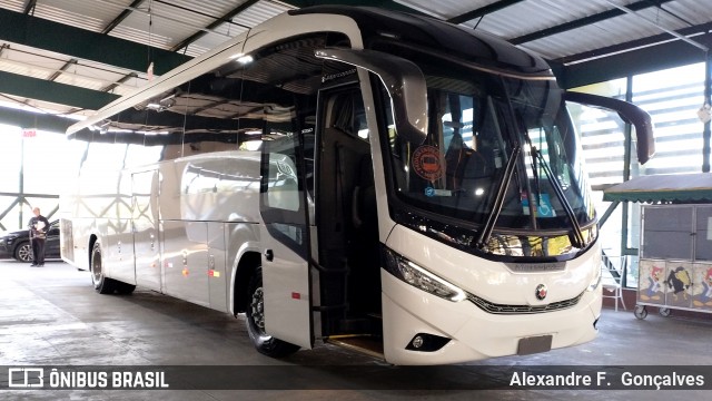 Marcopolo  na cidade de Brusque, Santa Catarina, Brasil, por Alexandre F.  Gonçalves. Número da foto: #13111597.