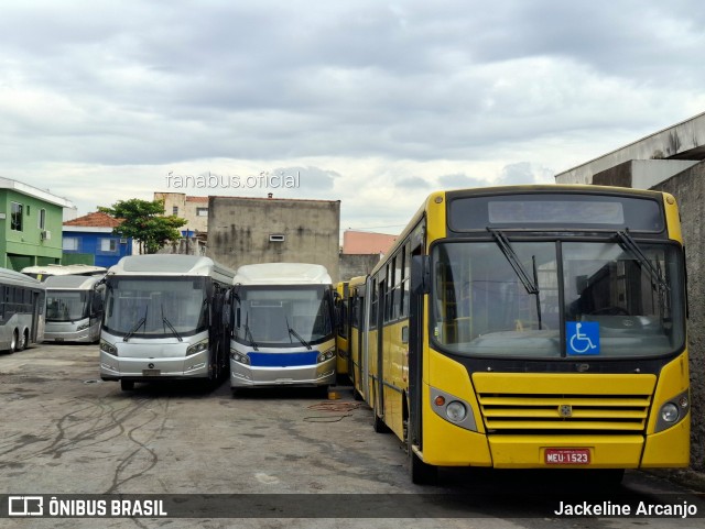 Sucata e Desmanches 10801 na cidade de Osasco, São Paulo, Brasil, por Jackeline Arcanjo. Número da foto: #13111509.